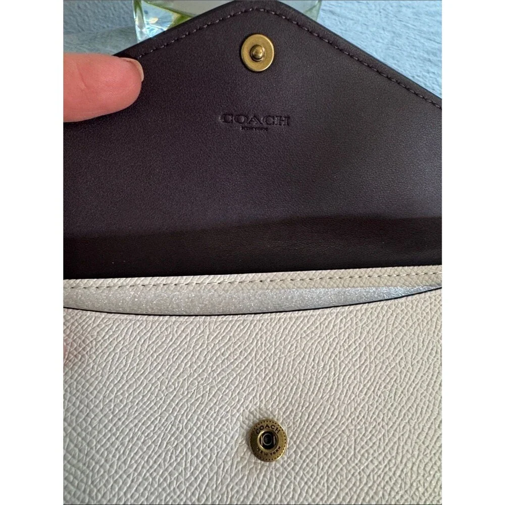 Coach Wyn Soft Wallet in Colorblock Two-Tone Envelope Wallet Clutch Beige Taupe